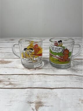 Set of 2 Vintage 1978 McDonalds Garfield Glass Coffee Mugs
